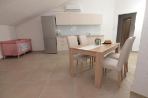 Family apartment in the very heart of Biograd